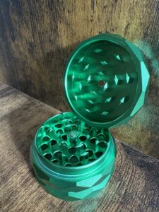 Pyramid Grinder - Green Connection - 4-teilig - Ø63mm Product Thumbnail